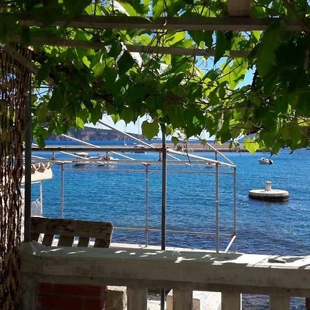 Anka'S Beach Komiža Εξωτερικό φωτογραφία