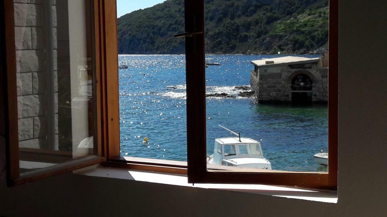 Anka'S Beach Komiža Εξωτερικό φωτογραφία