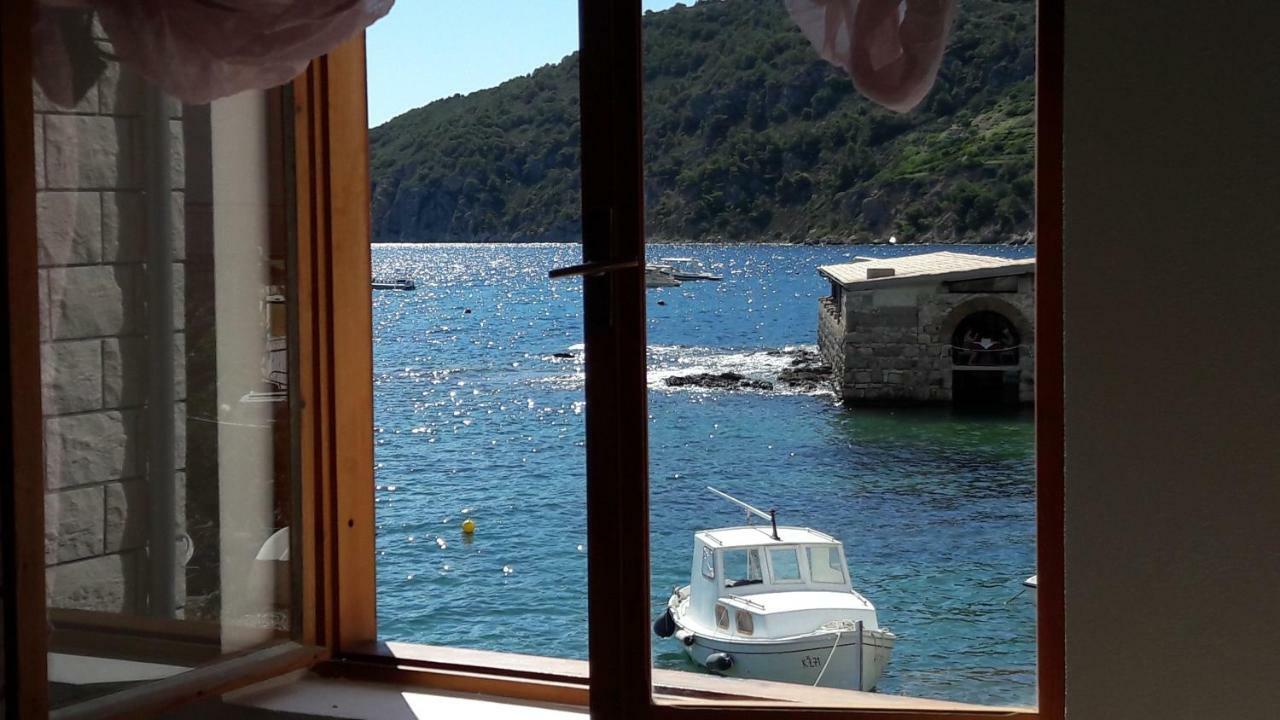 Anka'S Beach Komiža Εξωτερικό φωτογραφία