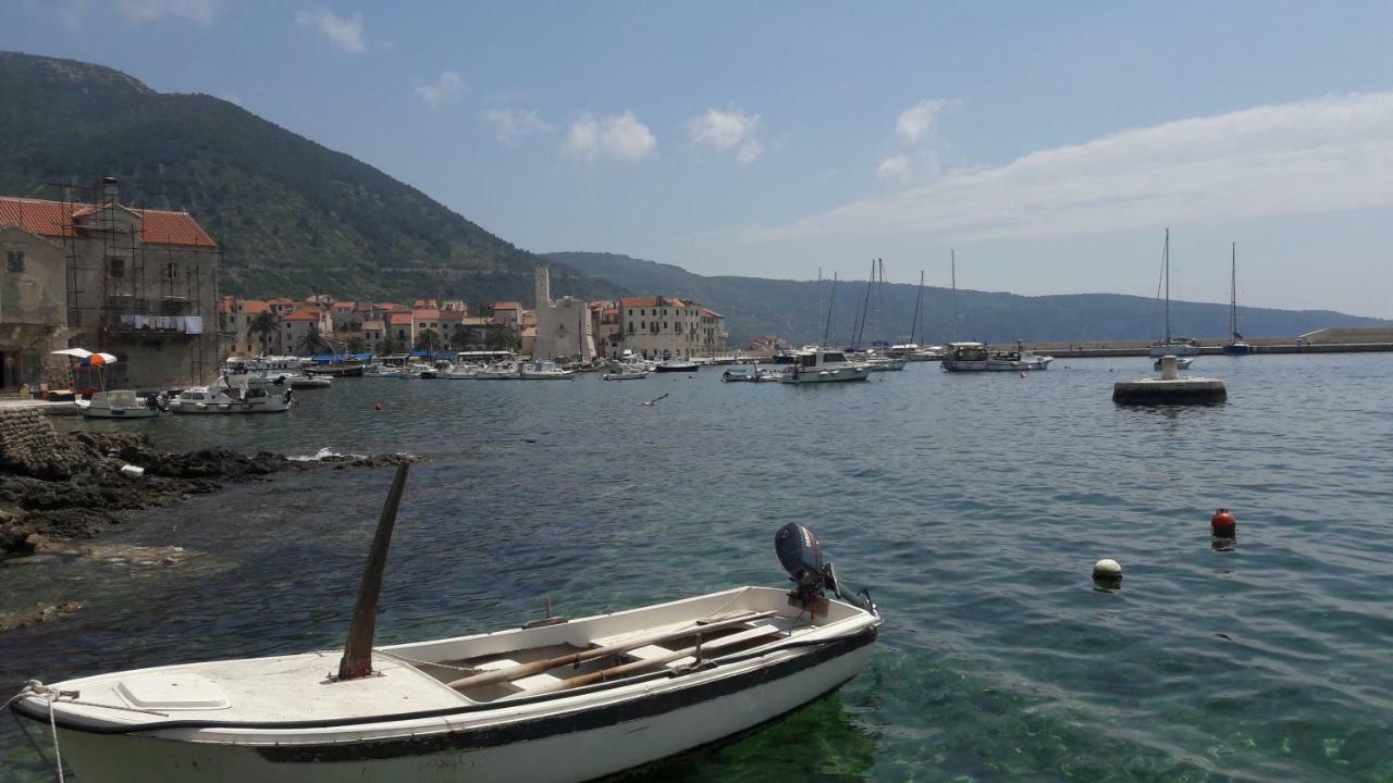 Anka'S Beach Komiža Εξωτερικό φωτογραφία